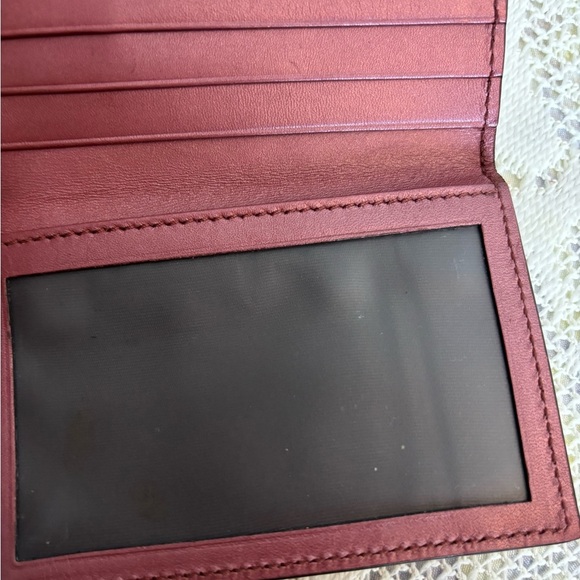 Gucci Pink Metallic Leather Wallet - Picture 4 of 7
